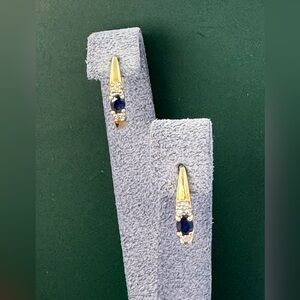 14K YELLOW GOLD EARRINGS WITH DIAMONDS & SAPPHIRE